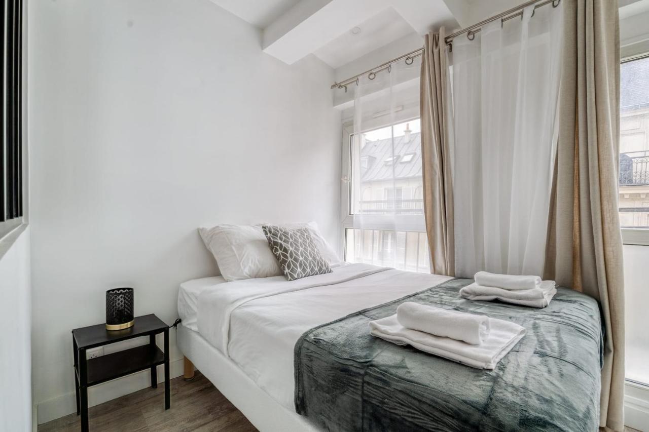 Beautiful Apartement With 2 Bedrooms In Paris Centre ภายนอก รูปภาพ