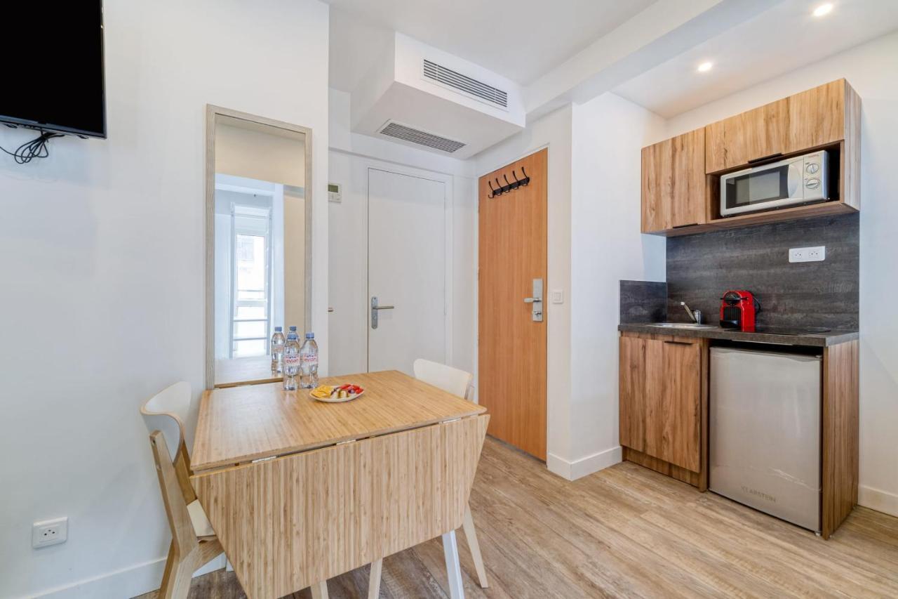 Beautiful Apartement With 2 Bedrooms In Paris Centre ภายนอก รูปภาพ